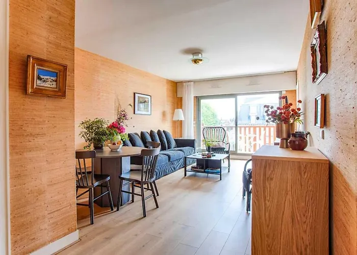 Charming W- Large Balcony - 2bd-4p -