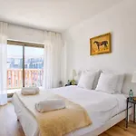 Charming W- Large Balcony - 2bd-4p -