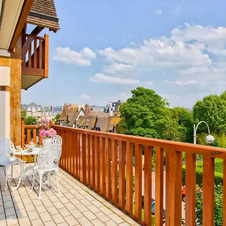 Charming W- Large Balcony - 2bd-4p -