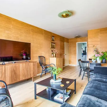 Daire Charming W- Large Balcony - 2bd-4p - *